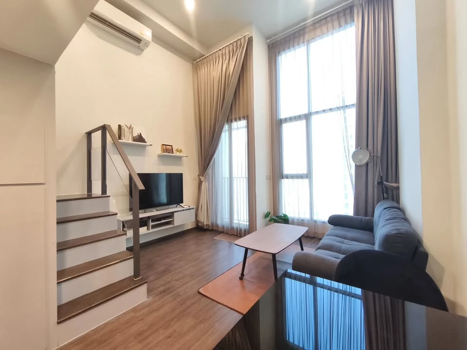 FOR RENT Knightsbridge Space Rama 9 ห้องพร้อมอยู่ เฟอร์ เครื่องใช้ไฟฟ้าครบ รีบมาจับมาจองเลยจ้า อย่าพลาด
