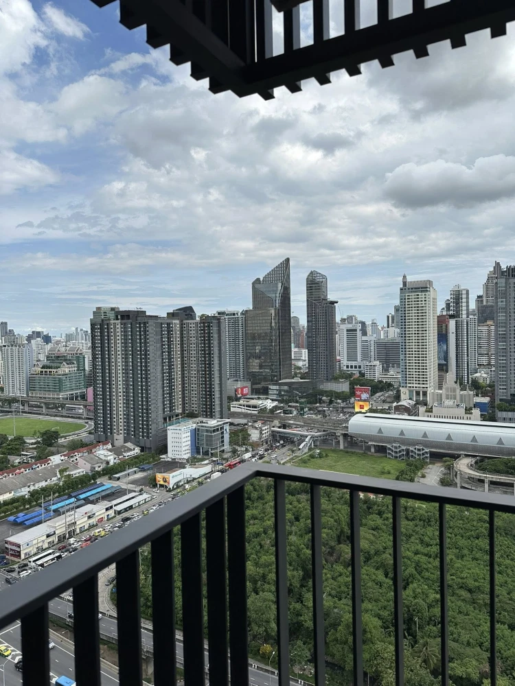 For rent Life asok hype ห้องพร้อมอยู่ ชั้น 31 ได้วิวสูง สิ่งอำนวยความสะดวกครบ มาจองเลย
