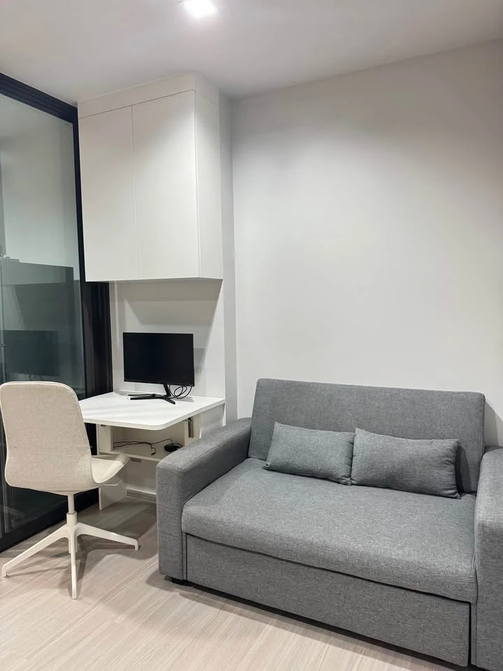 For rent Life Asoke - Rama 9, 12th floor, North side, Building B, comes with complete facilities, move in now.