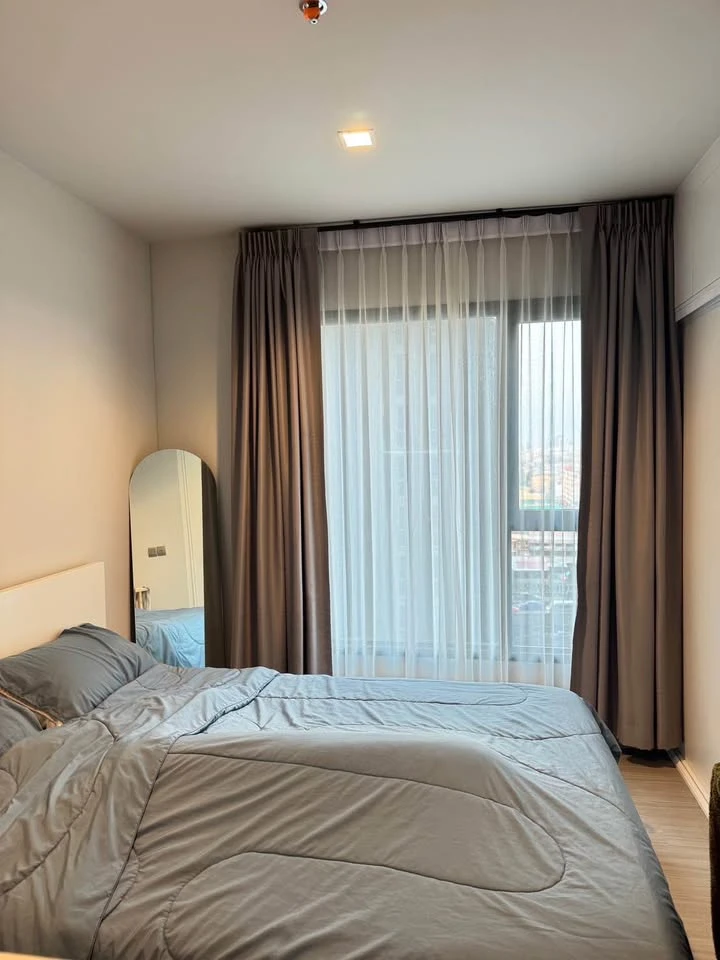 For rent Life Asoke - Rama 9, 12th floor, North side, Building B, comes with complete facilities, move in now.