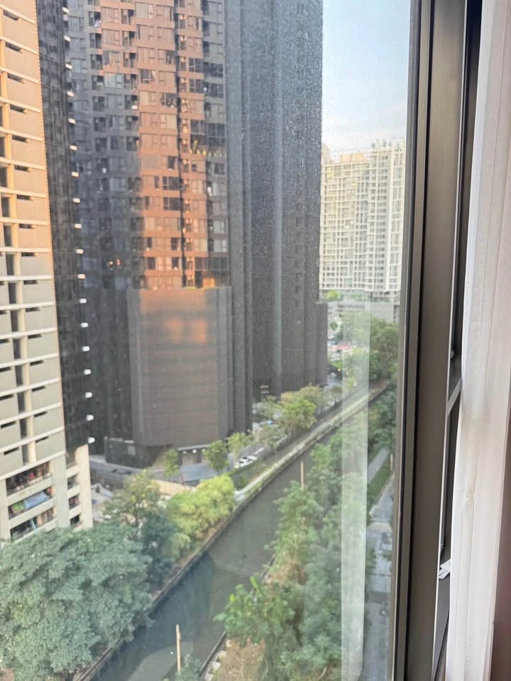 For rent Life Asoke - Rama 9, 12th floor, North side, Building B, comes with complete facilities, move in now.