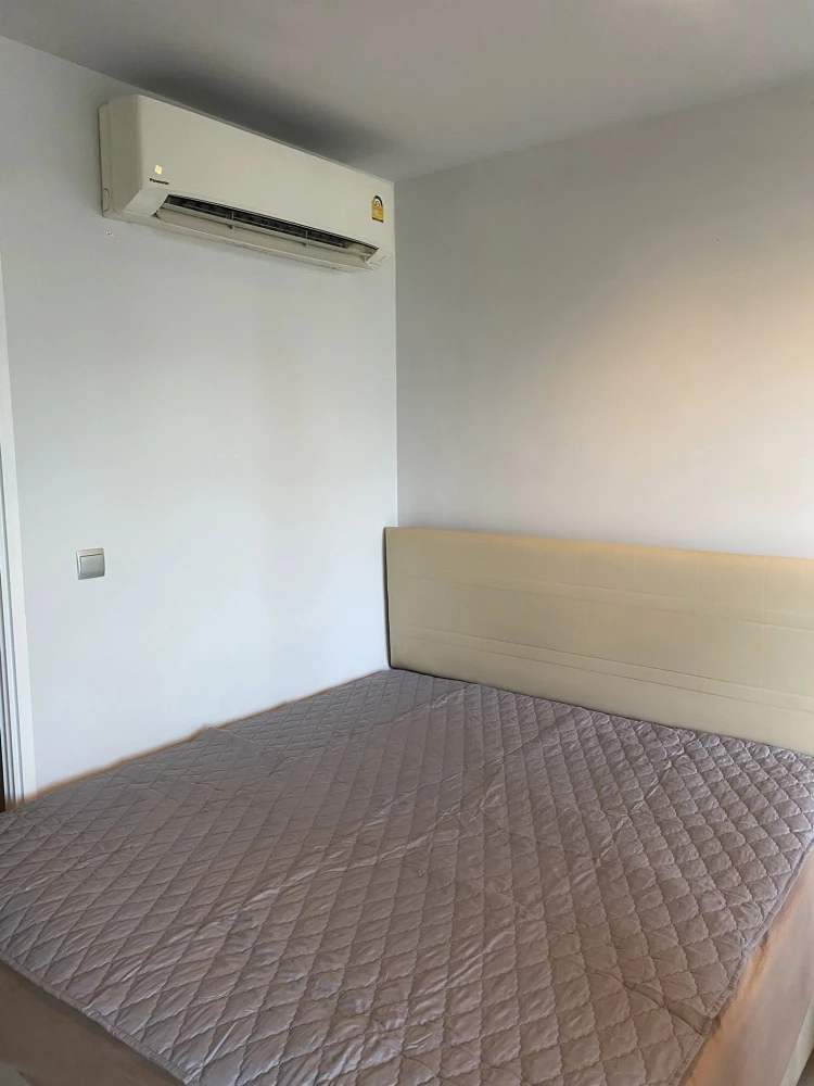For rent Life Asoke - Rama9 ห้องพร้อมอยู่ เฟอร์ เครื่องใช้ไฟฟ้าครบ ราคาอย่างโดน มาจองเลย อย่าพลาด
