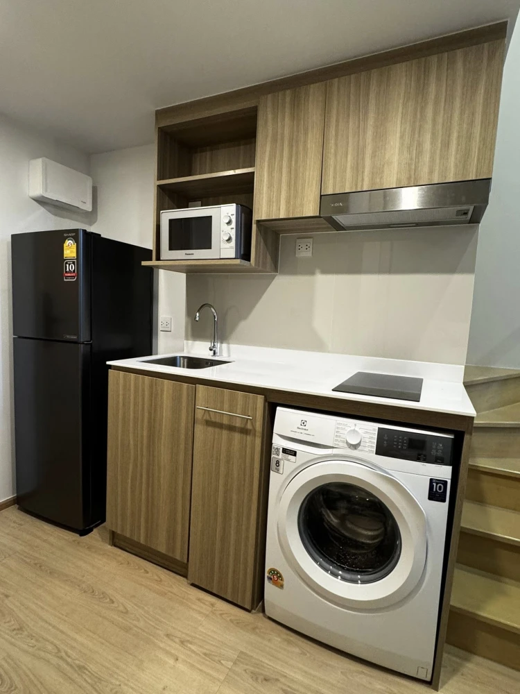 For rent Life asoke-rama4 ห้องน่าอยู่ เฟอร์ เครื่องใช้ไฟฟ้าครบ ราคาอย่างคุ้ม คุณต้องไม่พลาดเลย