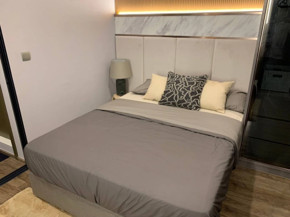 For rent Life Ladprao Valley, ready to move in, fully furnished, all in one place, great price, you must hurry to reserve now.