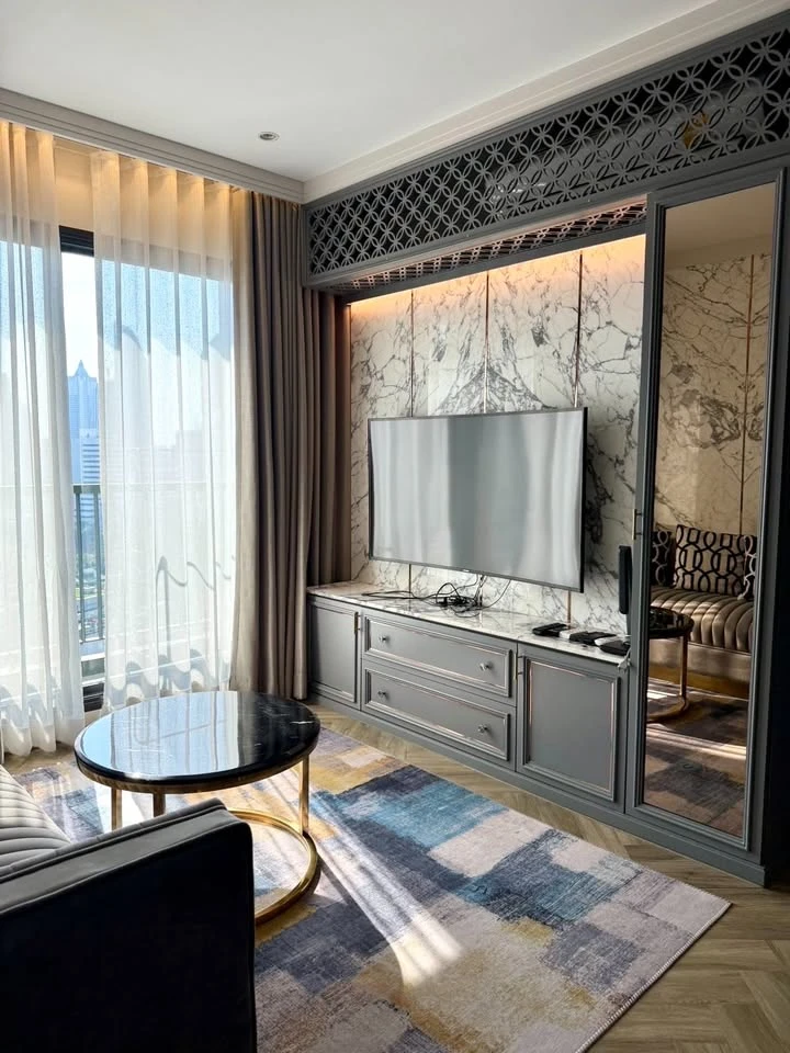 For rent life one wireless, a furnished room ready to move in, well built-in, I must say that you definitely must not miss it.