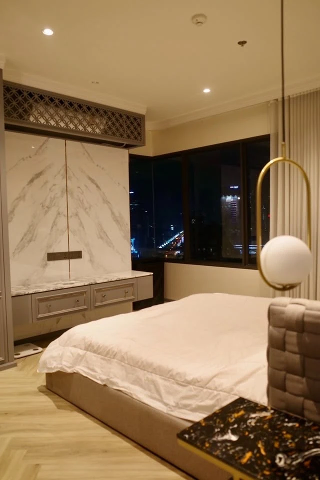 For rent life one wireless, a furnished room ready to move in, well built-in, I must say that you definitely must not miss it.