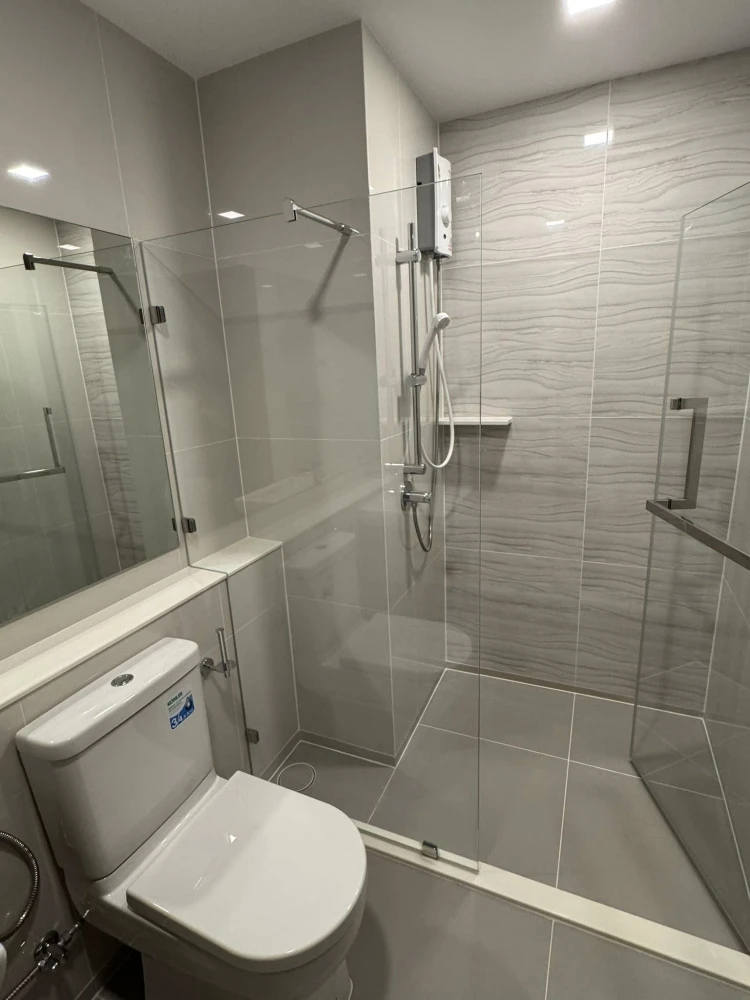 For rent Life Phahon-Ladprao, 27th floor, Dan Neramit view, North direction, furnished, ready to move in, don't miss it.