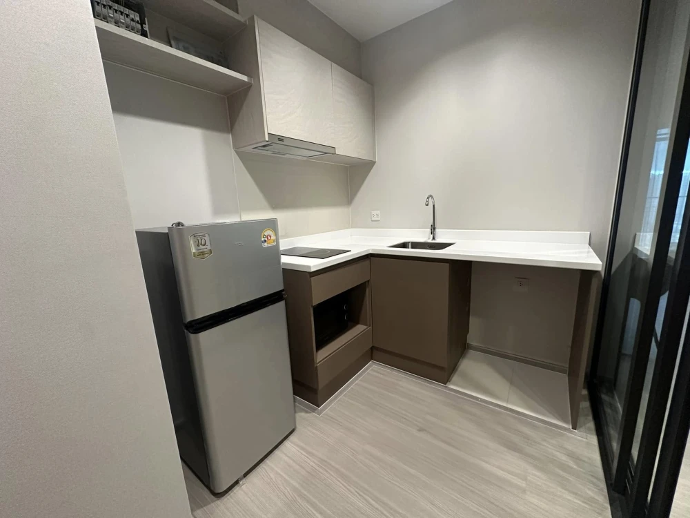 For rent Life Sathorn Sierra, 23rd floor, high view, fully furnished, complete with electrical appliances, move in now