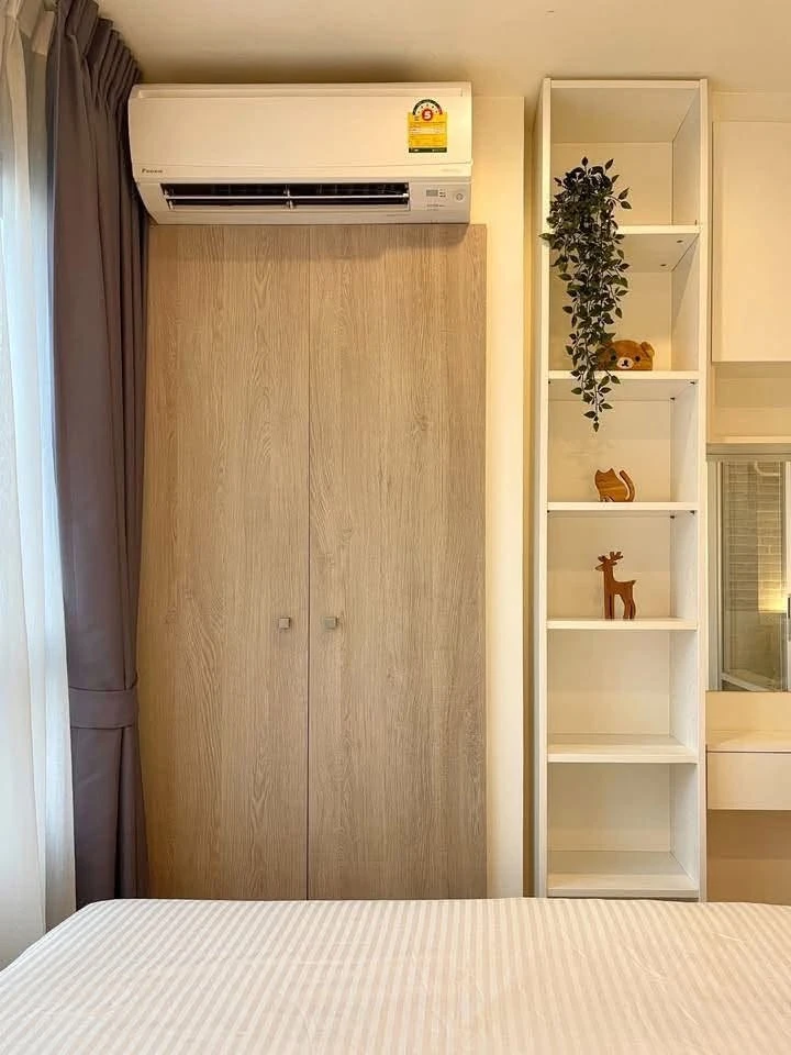 For rent: Lumpini Mixx Thepharak - Srinakarin. Nice room with built-in furniture and complete appliances. Book now!