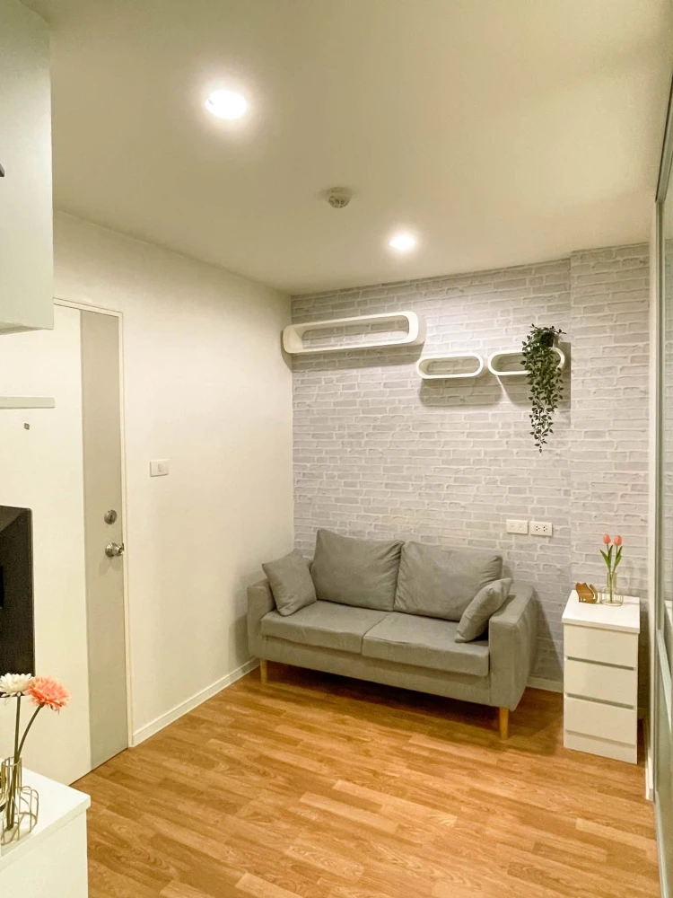 For rent: Lumpini Mixx Thepharak - Srinakarin. Nice room with built-in furniture and complete appliances. Book now!
