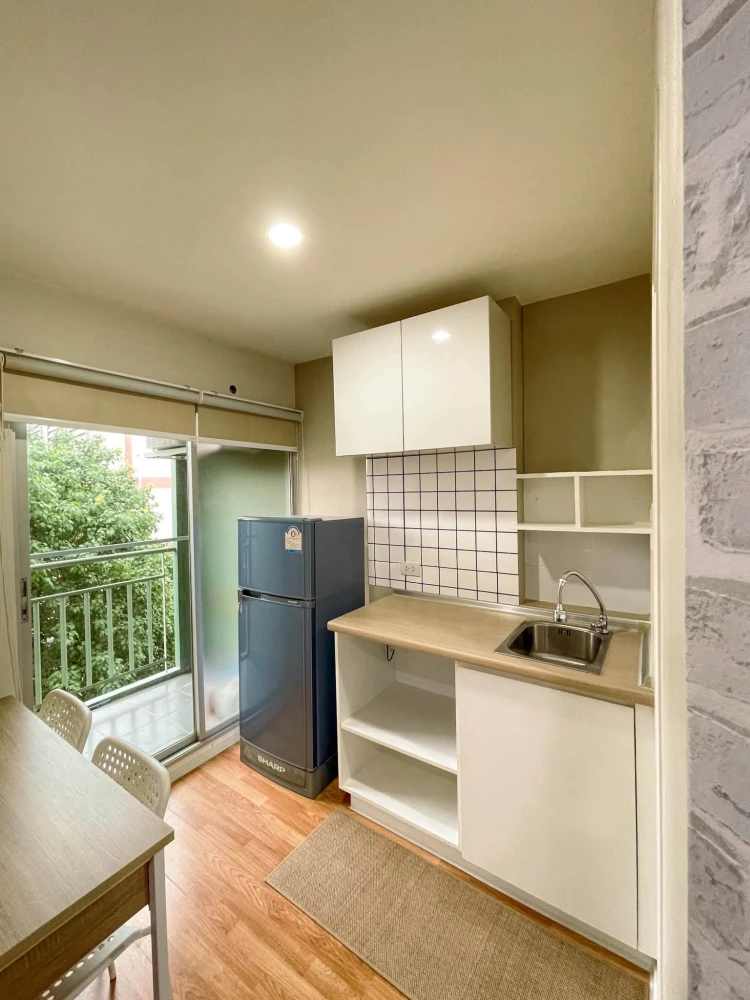 For rent: Lumpini Mixx Thepharak - Srinakarin. Nice room with built-in furniture and complete appliances. Book now!