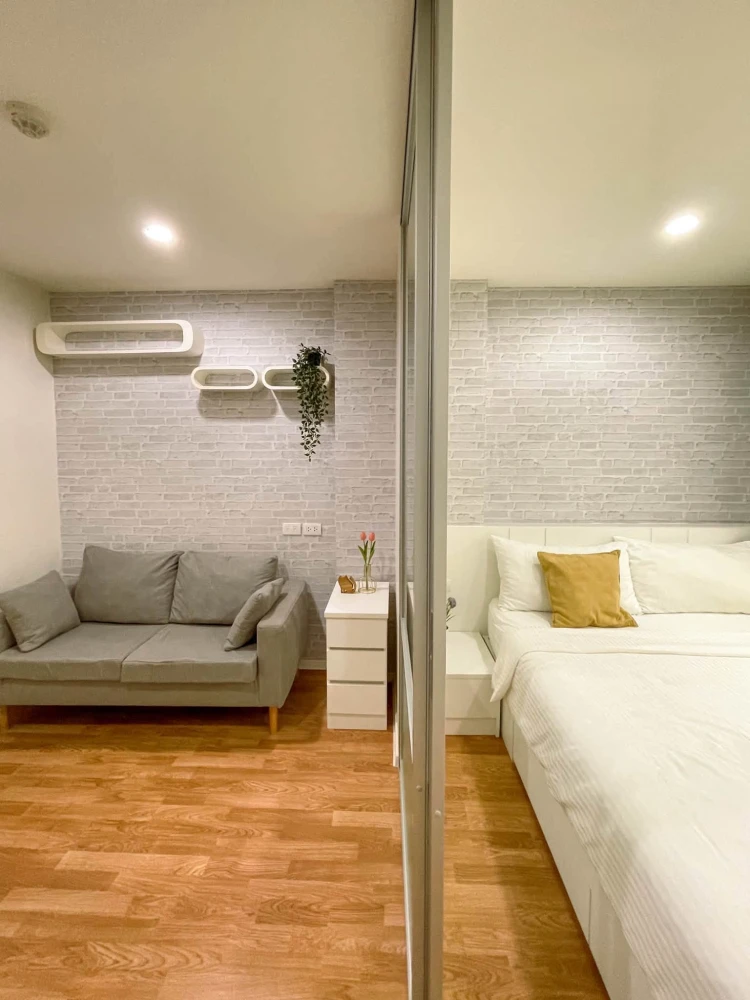 For rent: Lumpini Mixx Thepharak - Srinakarin. Nice room with built-in furniture and complete appliances. Book now!