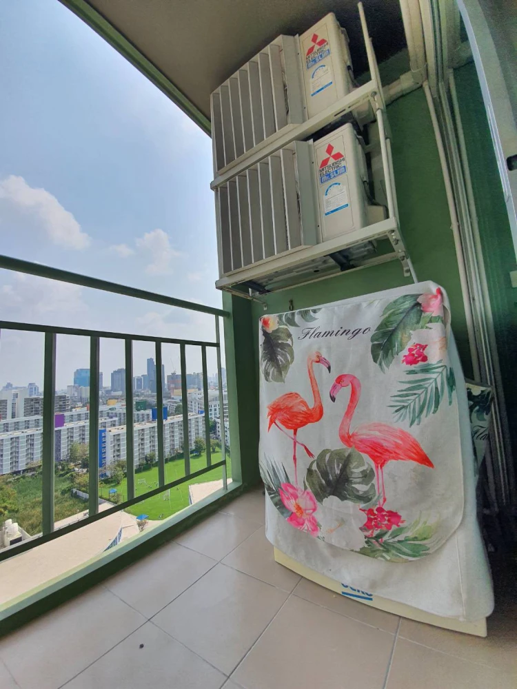 For rent: Lumpini Park Rama 9 Rachada. Nice room on the 17th floor with a great view. Fully furnished with appliances. Good price. Book now!