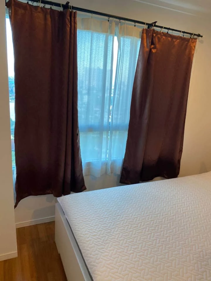 For rent Lumpini Place Borom Ratchachonni–Pinklao, ready to move in, reasonable price, complete here, book now.