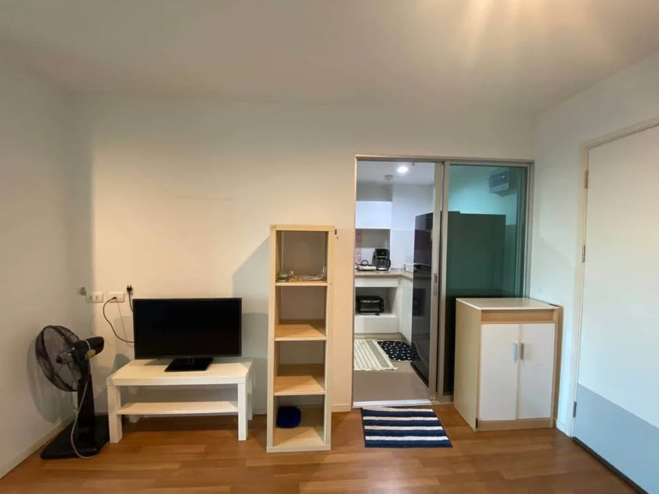 For rent Lumpini Place Borom Ratchachonni–Pinklao, ready to move in, reasonable price, complete here, book now.
