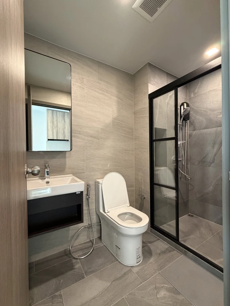 For rent: Metris District Ladprao. Ready to move in, fully furnished. Book now! Don't miss out!