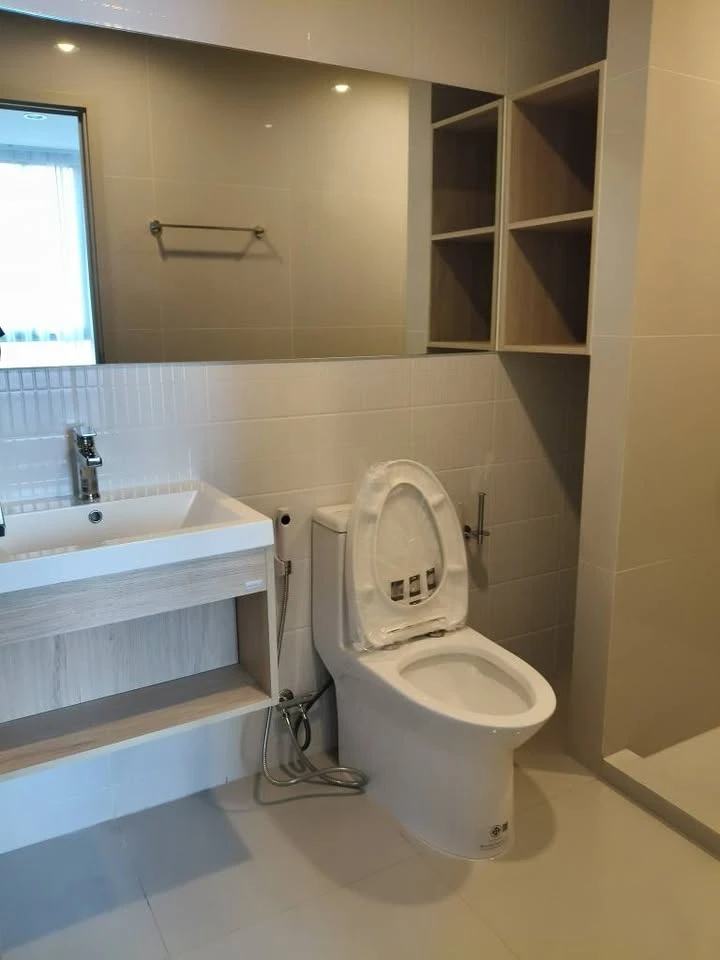 For rent Noble NUE Mega Plus Bangna, 10th floor, beautiful garden view, large size, airy and cool, book now
