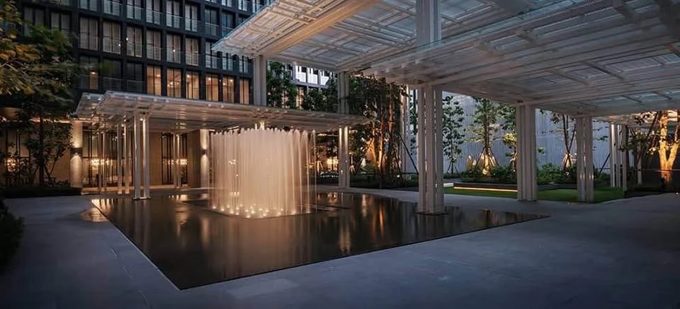 For Rent: Noble Ploenchit ห้องพร้อมอยู่ เฟอร์ เครื่องใช้ไฟฟ้าครบ ลากกระเป๋าเข้าอยู่ได้เลย อย่าพลาด