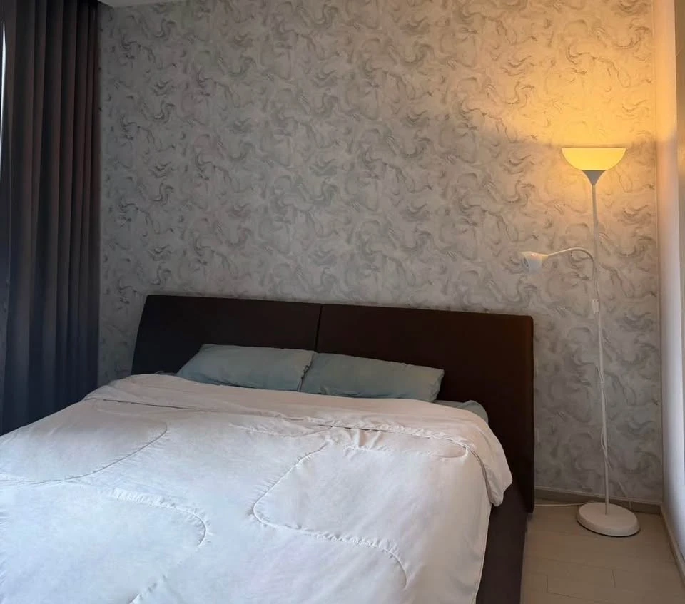 For Rent: Noble Ploenchit ห้องพร้อมอยู่ เฟอร์ เครื่องใช้ไฟฟ้าครบ ลากกระเป๋าเข้าอยู่ได้เลย อย่าพลาด