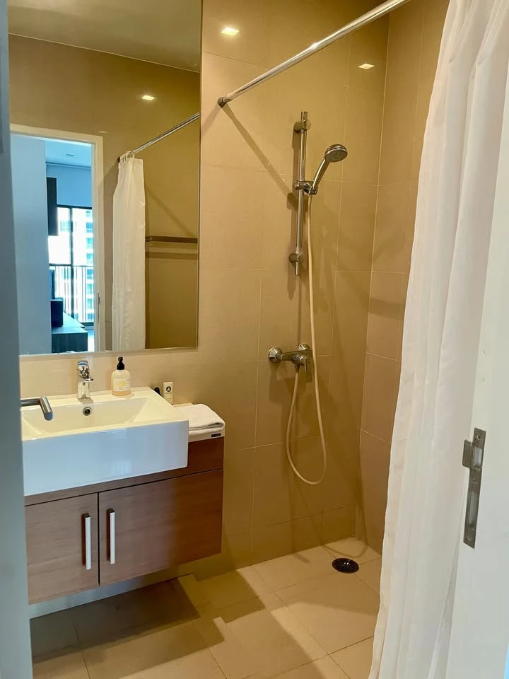 For rent Noble Refine ห้องหัวมุมสุดพิเศษ ชั้น 18 ลมดี แสงธรรมชาติลงตัว เป็นส่วนตัว จองด่วนๆ