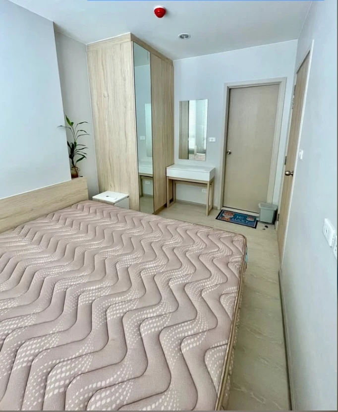 For rent Nue Noble Srinakarin - Lasalle, ready to move in, 41st floor, high ceiling, complete here, hurry and reserve now.