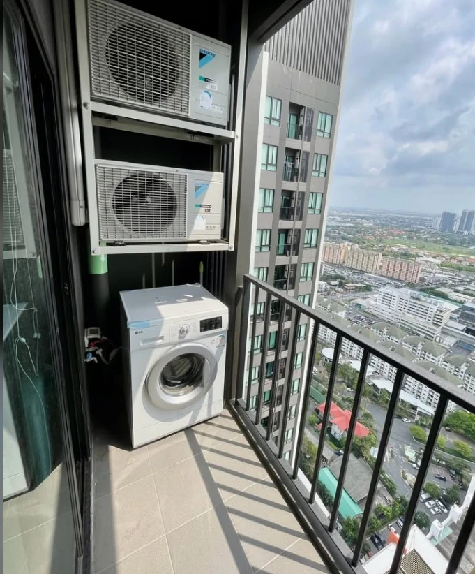 For rent Nue Noble Srinakarin - Lasalle, ready to move in, 41st floor, high ceiling, complete here, hurry and reserve now.