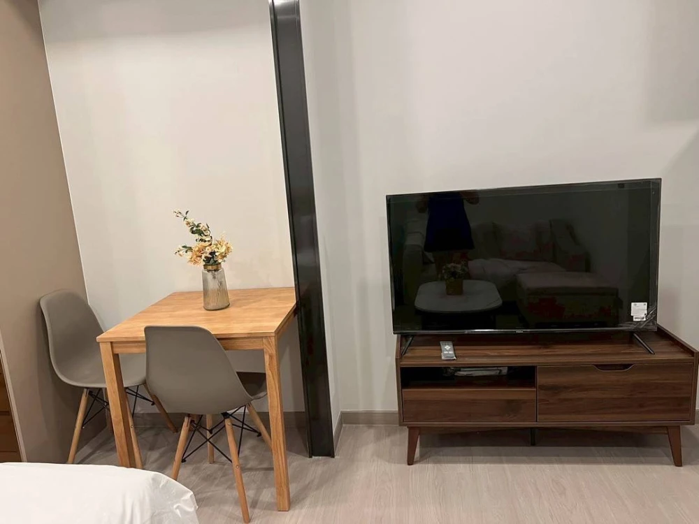 For rent One 9 Five Asoke-Rama 9 ห้องน่าอยู่ ชั้น 43 ได้วิวสูง เฟอร์ เครื่องใช้ไฟฟ้าครบ รีบมาจองเลย