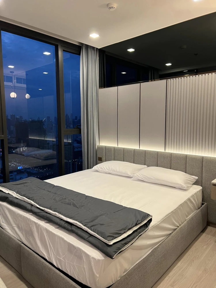 For rent One9Five Asoke-Rama9 ชั้น 43 วิวเมืองสวยมาก ตกแต่งจัดเต็มพร้อมยกกระเป๋าเข้าอยู่ รีบจอง