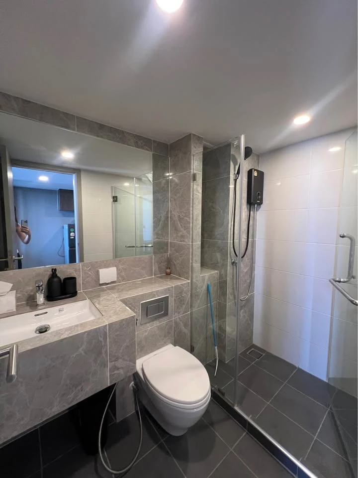 For rent: Origin Ladprao - Bangkapi, duplex unit, fully furnished with built-in features, ready to move in. Book today!