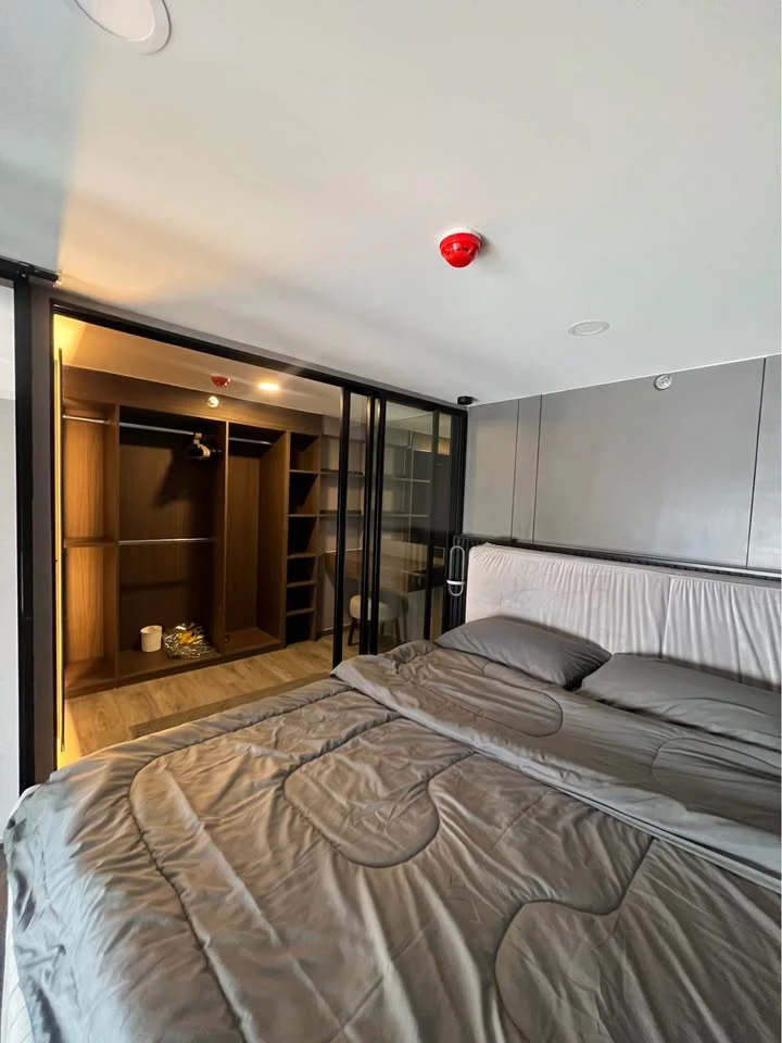 For rent: Origin Ladprao - Bangkapi, duplex unit, fully furnished with built-in features, ready to move in. Book today!