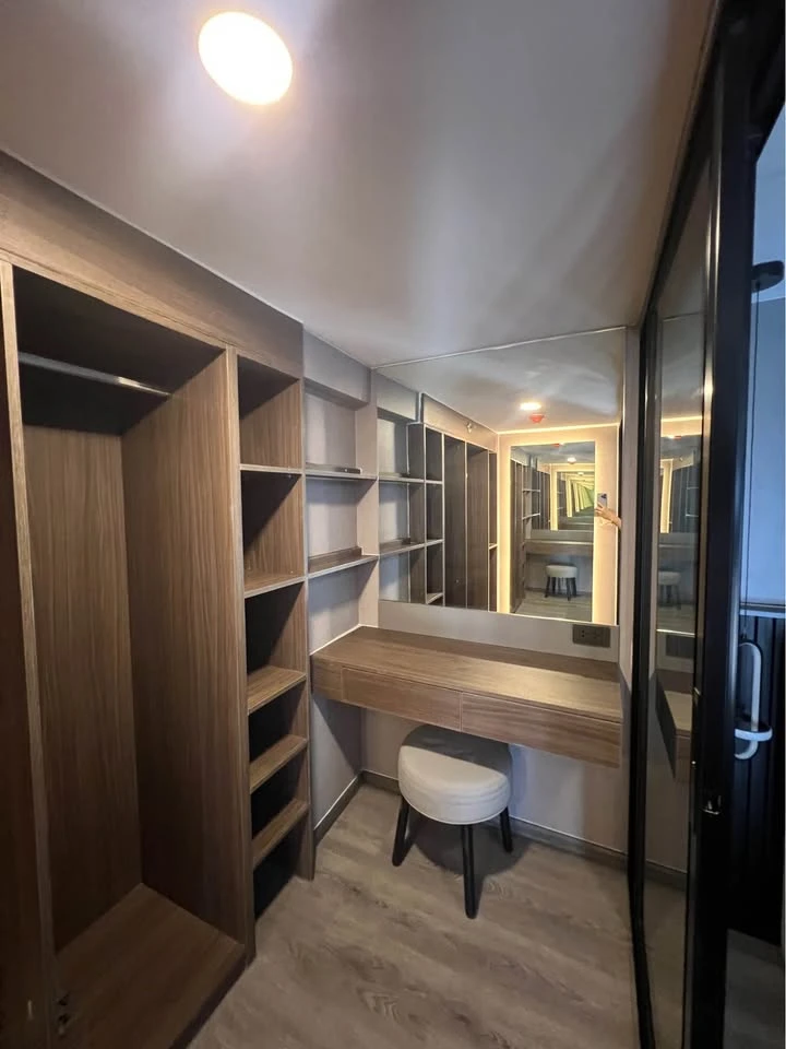 For rent: Origin Ladprao - Bangkapi, duplex unit, fully furnished with built-in features, ready to move in. Book today!