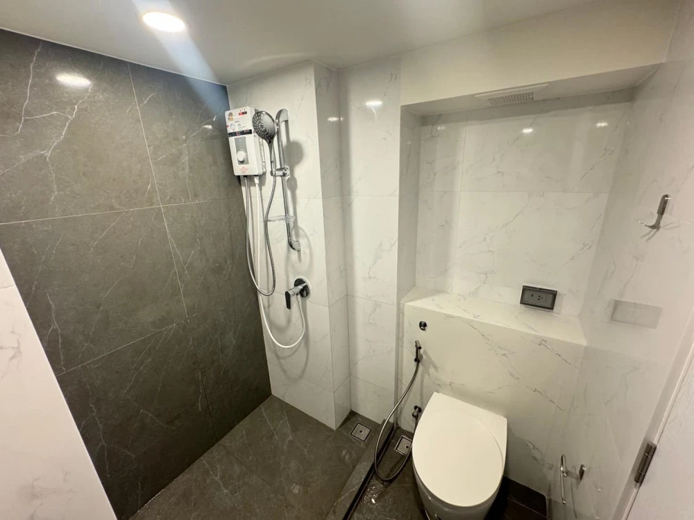 For rent Origin plug&play nonthaburi station, nice room, high floor, good view, great price, hurry and book now.