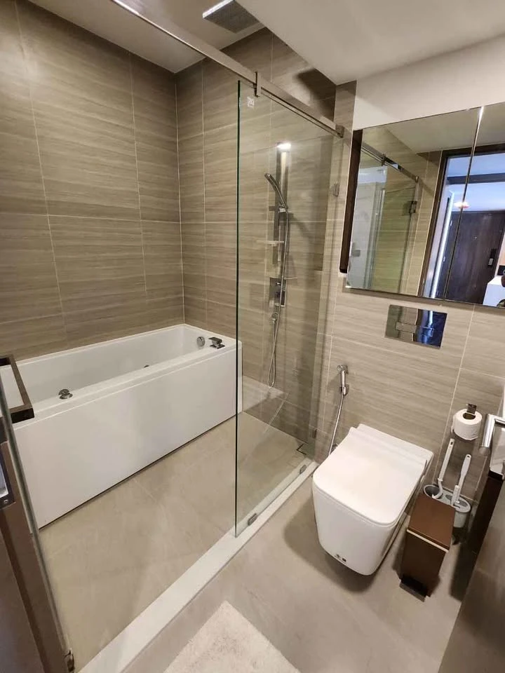 For Sale/Rent!! Park Origin Thonglor Condo, 40th Floor, Building C, Beautiful unit, Fully Furnished, Ready to Move In! Reserve Now!!