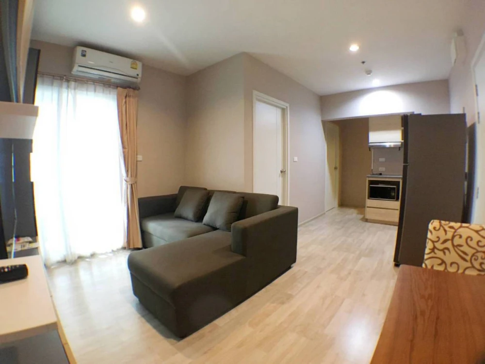 For rent Plum condo Ramkhamhaeng Station, spacious room, lots of usable space, 16th floor, high view, move in quickly.