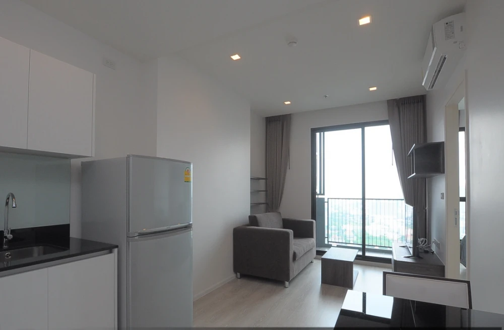 For rent Quinn Ratchada 17, ready to move in, lots of usable space, complete in one place, come and reserve today.