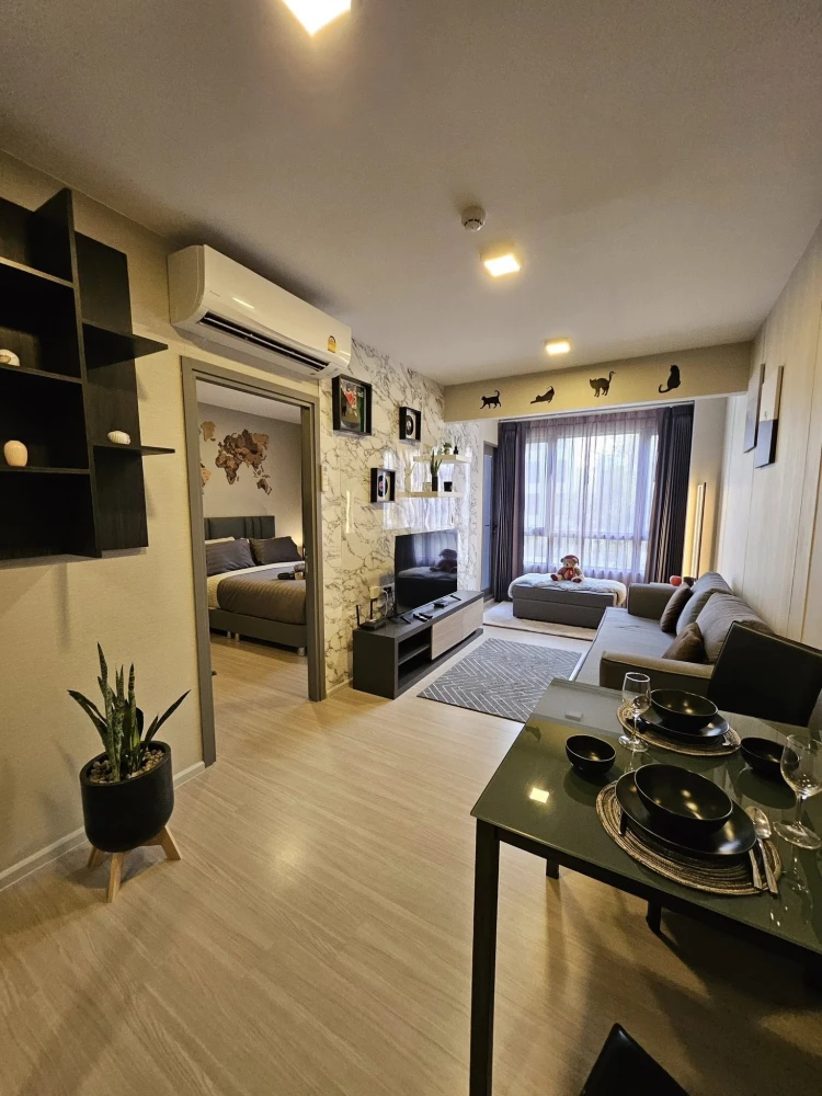 For rent Quintara Phume Sukhumvit 39 ห้องพร้อมอยู่ เฟอร์ เครื่องใช้ไฟฟ้าครบ ลากกระเป๋าเข้าอยู่ได้เลย