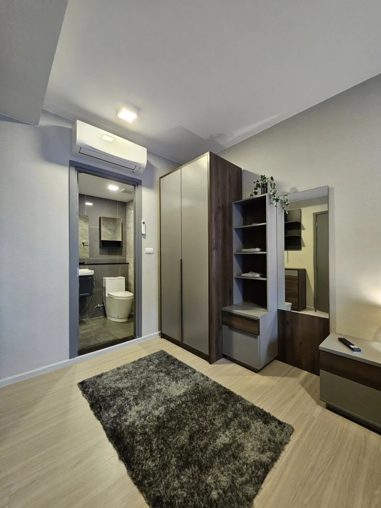 For rent: Quintara Phume Sukhumvit 39. Fully furnished and equipped with appliances. Just bring your suitcase and move in!