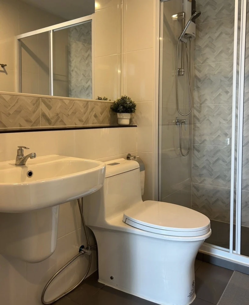 For rent Regent Home Wuttakat ห้องแต่งพร้อมอยู่ ชั้นสูง ได้วิวดี ราคาอย่างโดน จองเลยจ้า อย่าพลาด