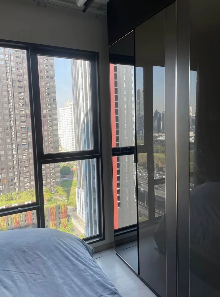 For rent Rhythm Asoke, 20th floor, corner room, fully furnished, furniture, electrical appliances, well built-in, book now