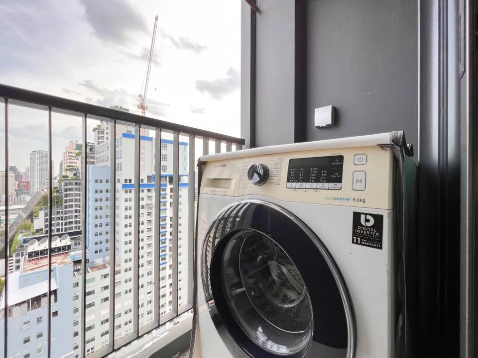 For rent Rhythm Rangnam ห้อง Studio ชั้น 24 วิวสวยไม่โดนบล๊อค มาจองได้แล้ววันนี้ อย่าพลาด