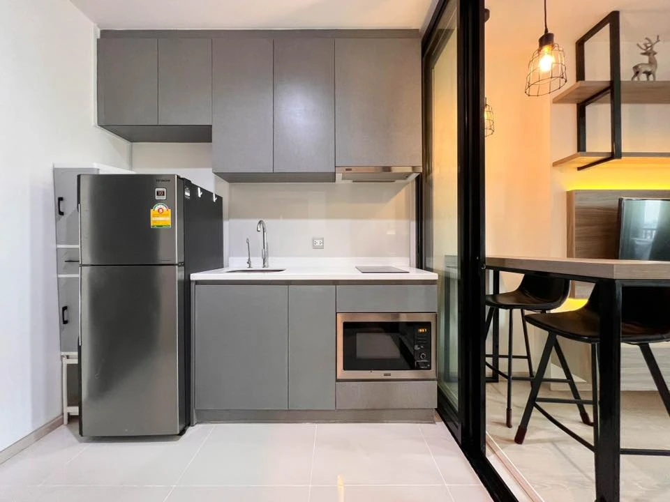 For rent Rhythm Rangnam ห้อง Studio ชั้น 24 วิวสวยไม่โดนบล๊อค มาจองได้แล้ววันนี้ อย่าพลาด