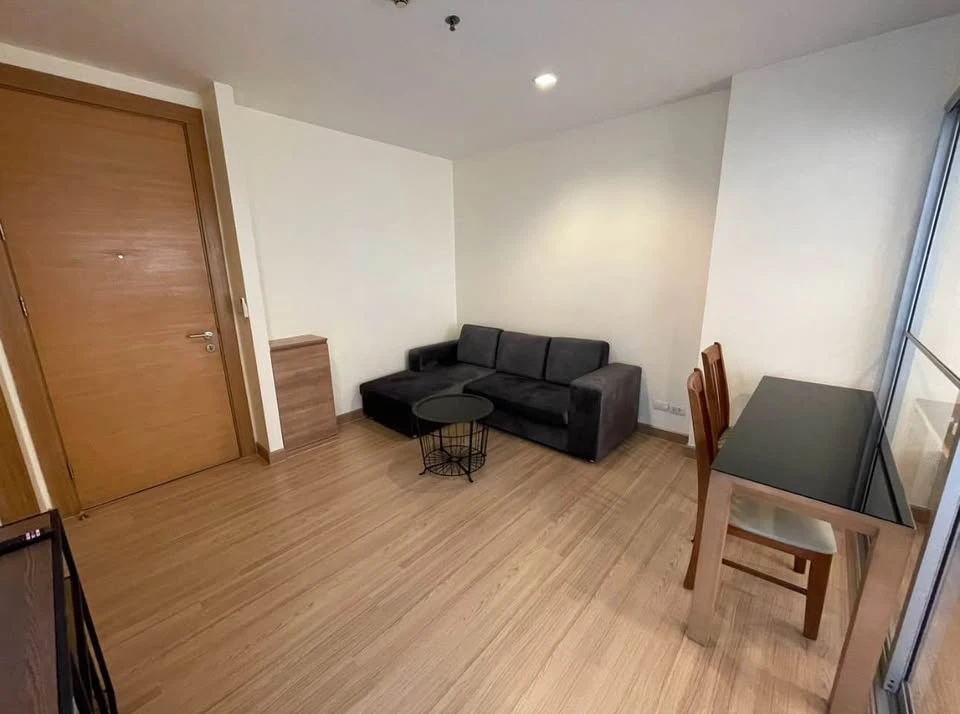 For Rent Rhythm Ratchada-Huai Khwang ห้องกว้างขวาง มาพร้อมพื้นที่ใช้สอย ครบจบที่นี่ รีบย้าย