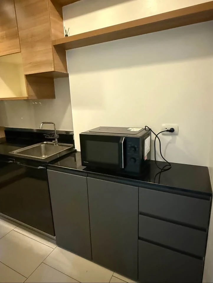 For Rent Rhythm Ratchada-Huai Khwang ห้องกว้างขวาง มาพร้อมพื้นที่ใช้สอย ครบจบที่นี่ รีบย้าย