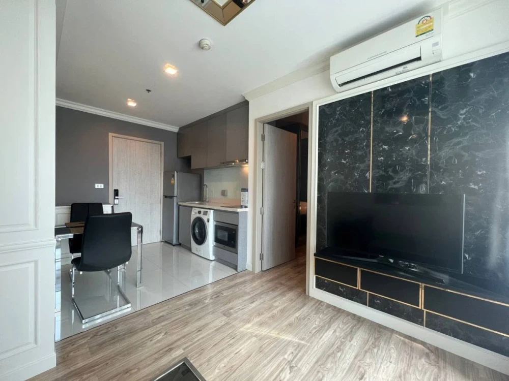 For rent Rhythm Sukhumvit 36-38 ห้องมุมมีความเป็นส่วนตัว ราคาอย่างโดน มาจองเลย