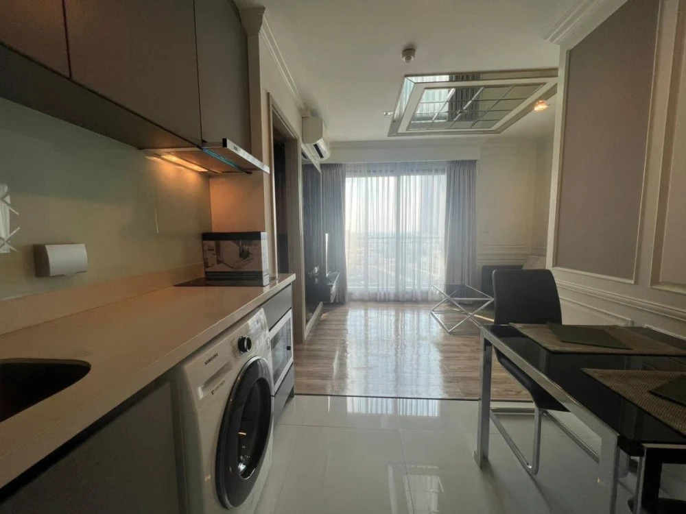 For rent Rhythm Sukhumvit 36-38 ห้องมุมมีความเป็นส่วนตัว ราคาอย่างโดน มาจองเลย