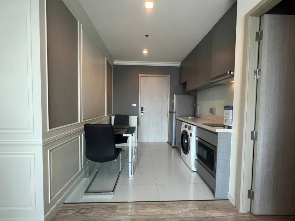 For rent Rhythm Sukhumvit 36-38 ห้องมุมมีความเป็นส่วนตัว ราคาอย่างโดน มาจองเลย