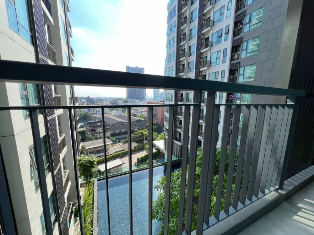 For rent Rhythm Sukhumvit 36-38 ห้องมุมมีความเป็นส่วนตัว ราคาอย่างโดน มาจองเลย