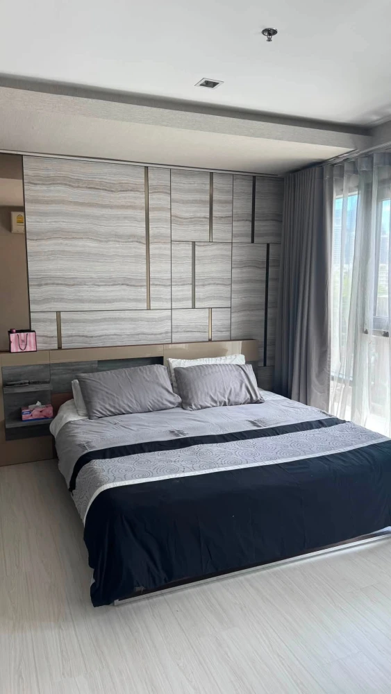 For Rent: Rhythm Sukhumvit 36-38 แต่งสวย เฟอร์ครบ มีอ่างอาบน้ำ หิ้วกระเป๋าเข้าอยู่ได้เลย