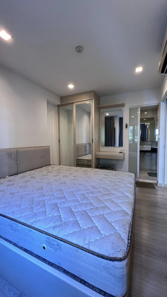 For rent Sonrisa condo, 2nd floor, garden view, very impressive common area, next to the sea, hurry and reserve now.
