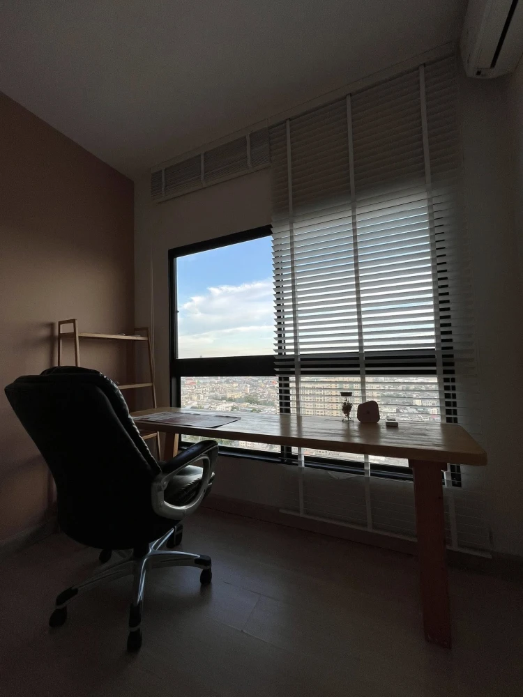 For rent Supalai Loft Talat Phlu Station, fully built-in, Modern Scandinavian style, In Dark, must hurry to reserve.